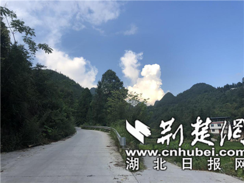 通組入戶(hù)公路硬化率達95%.png